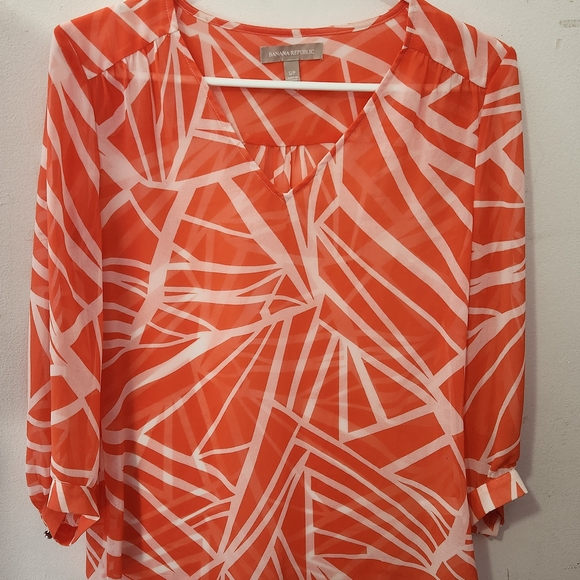 Banana Republic Orange & White Abstract V-Neck Tunic Top - Picture 4 of 8